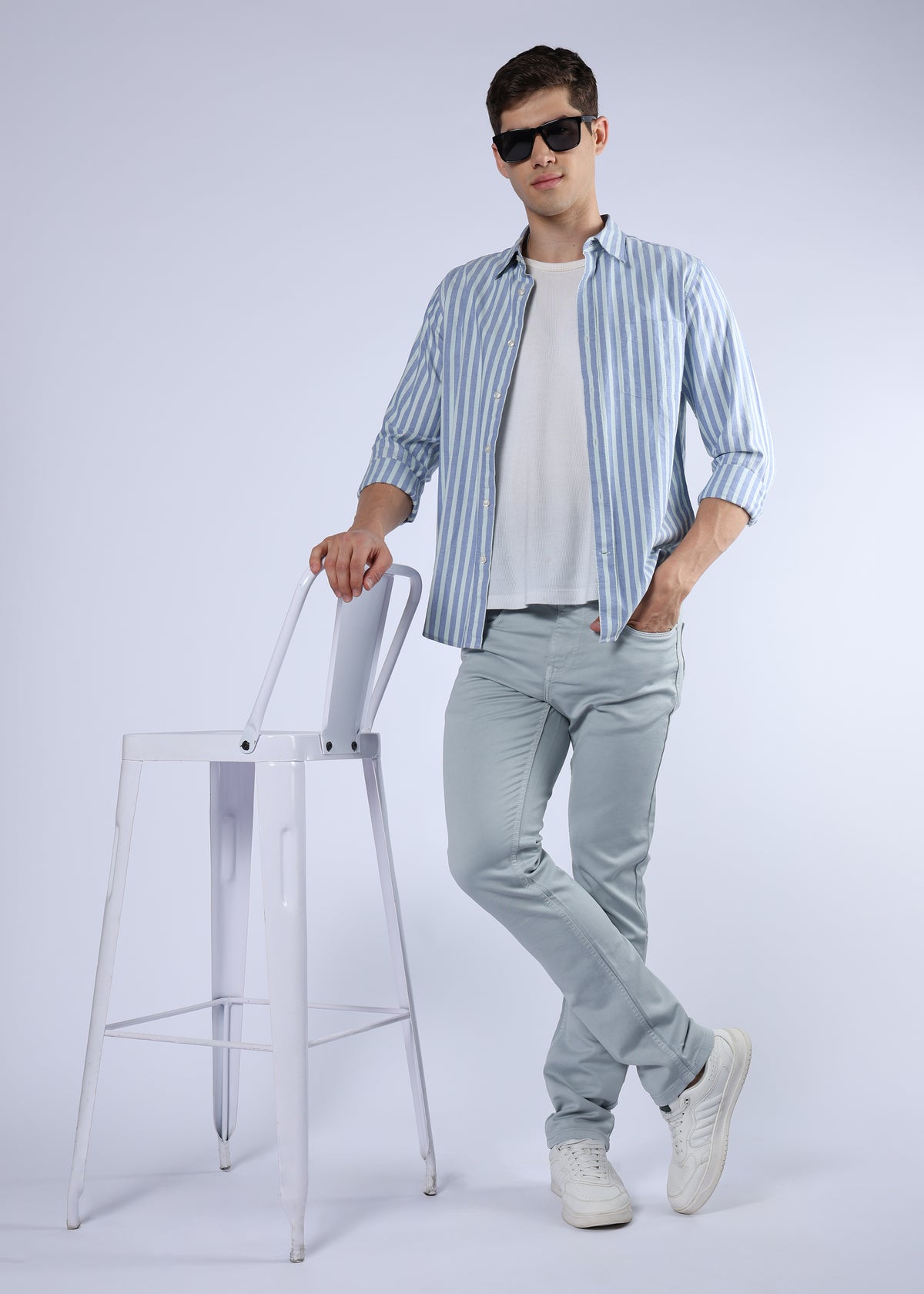 Men's Classic Slim Fit Stretch Light Grey Jeans
