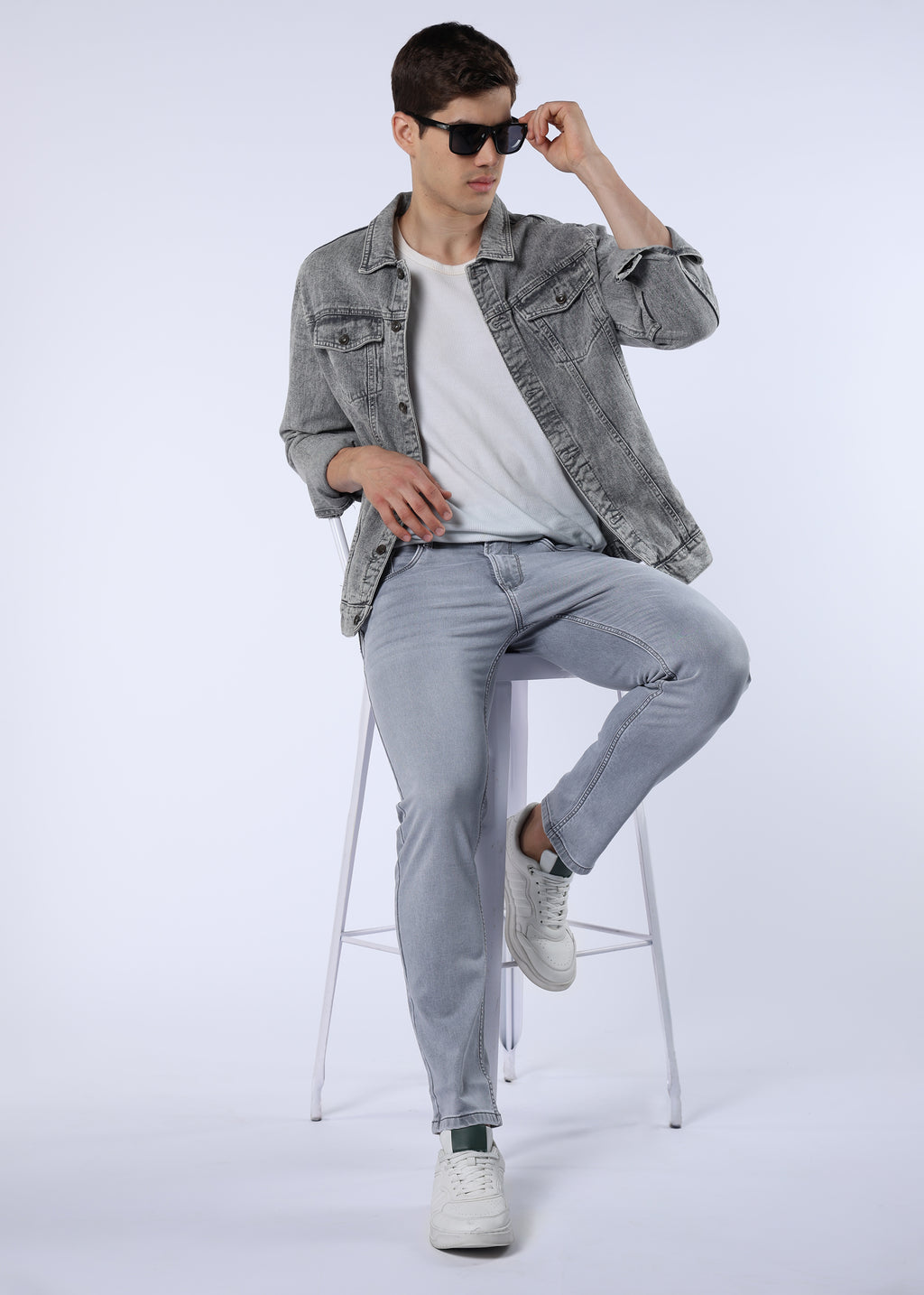 Men's Classic Slim Fit Stretch Light Grey Jeans