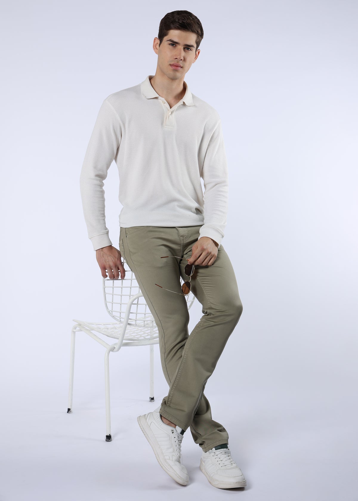 Men's Classic Slim Fit Stretch Khaki Jeans
