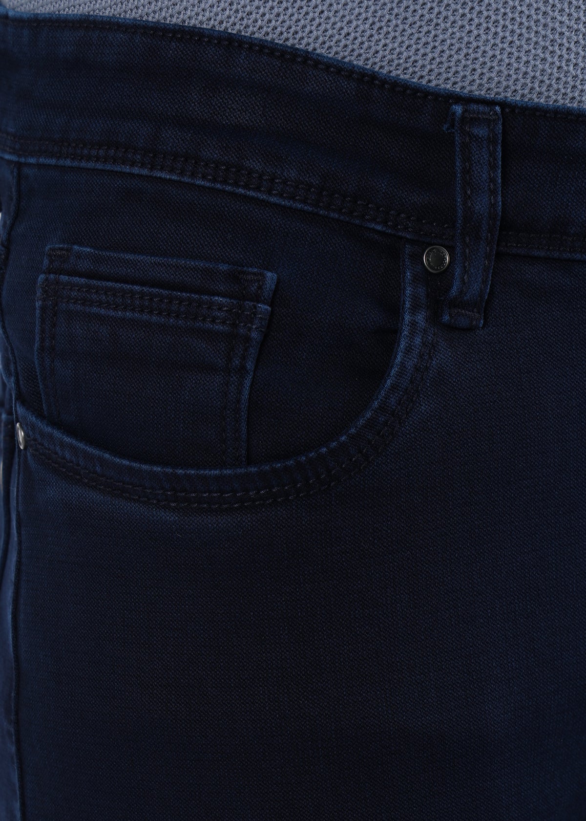 Men's Everyday Comfort Fit Stretch Dark Indigo Jeans