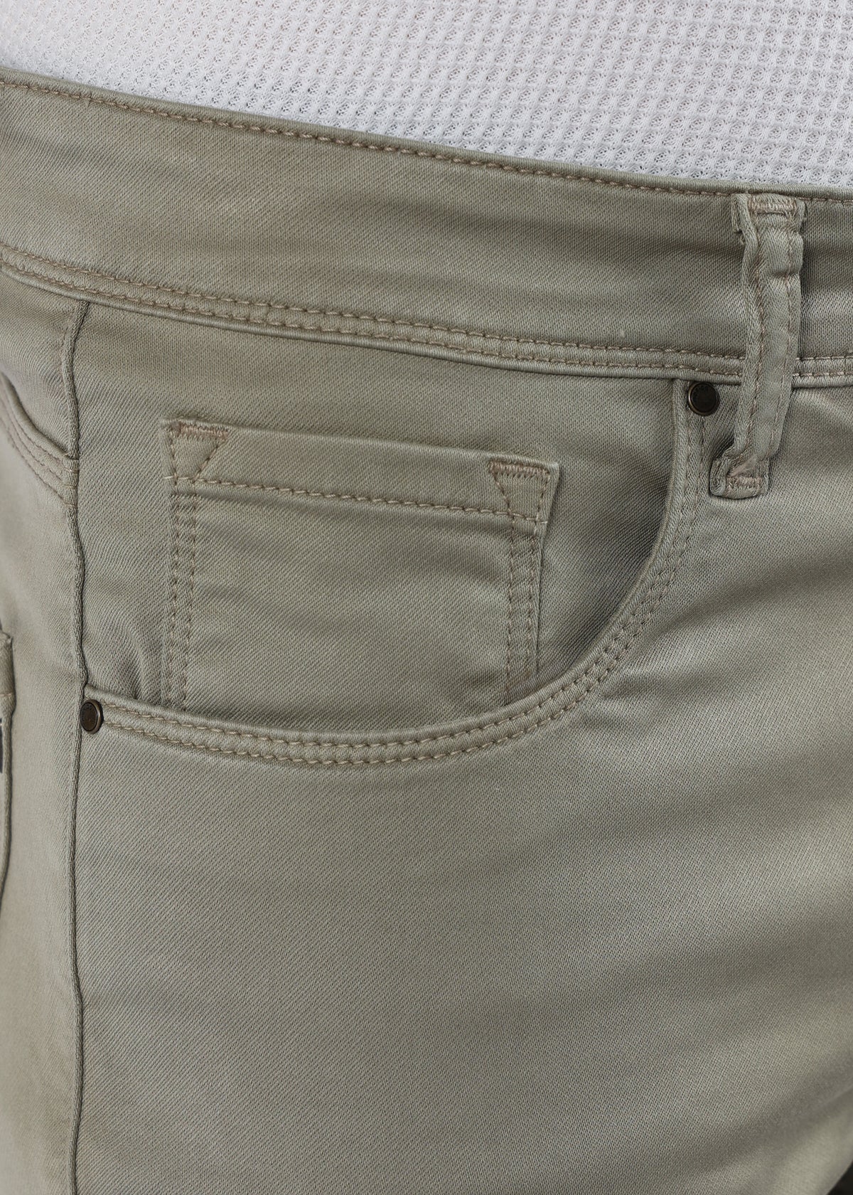 Men's Classic Slim Fit Stretch Khaki Jeans